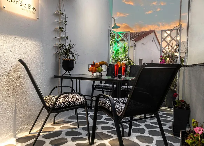 Margio Bay Apartament *